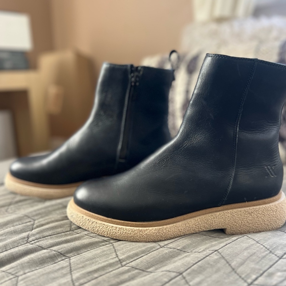 The FLEXX Rivia bootie
